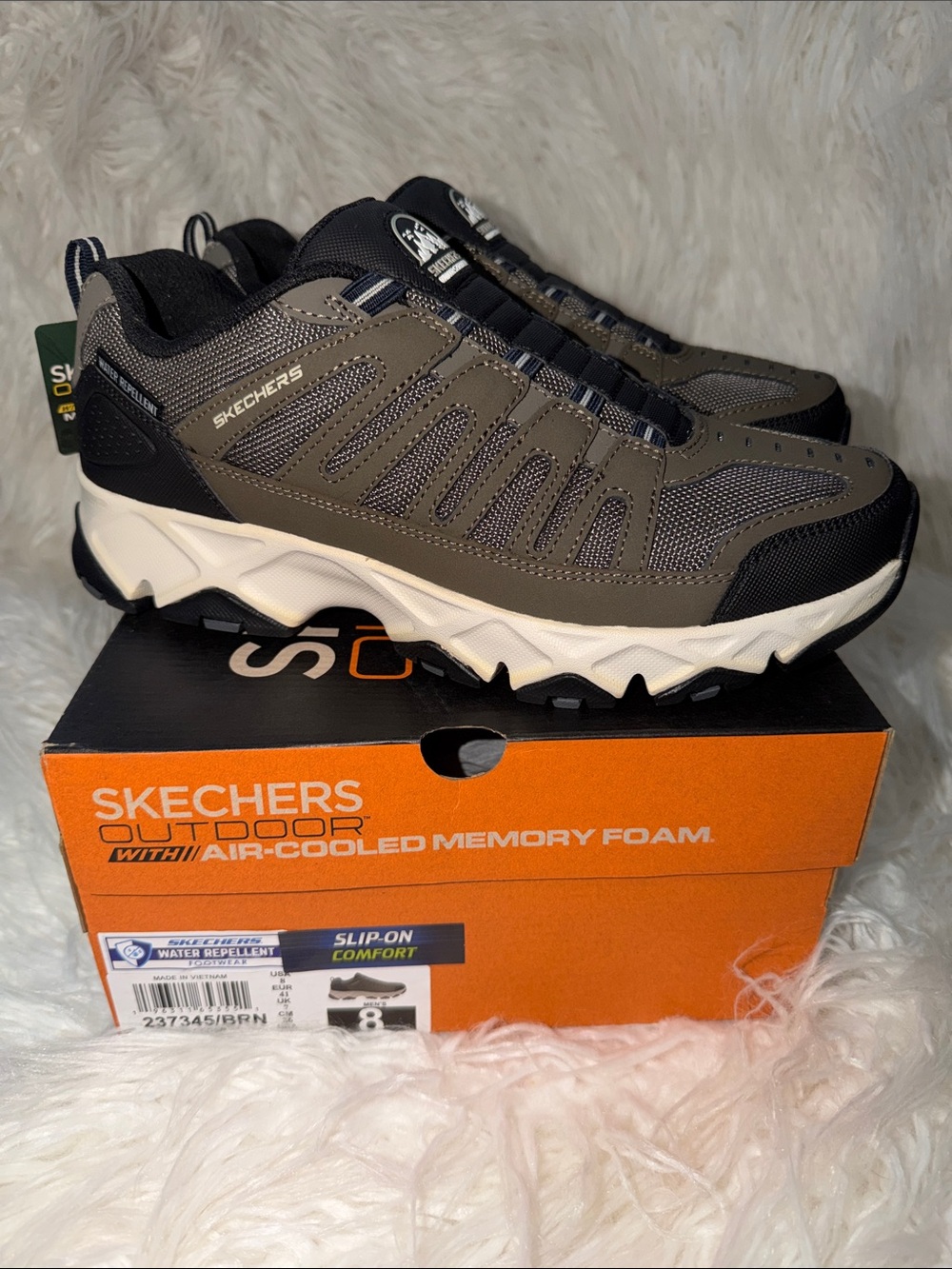 NIB Skechers Men's Outdoor Trail Sneakers - Crossbar-Cedar Brown size 8 Slip On